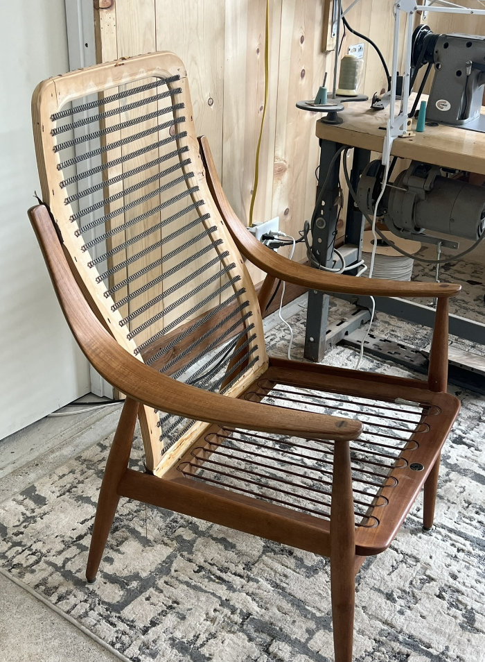 Gray Chair1_Optimized
