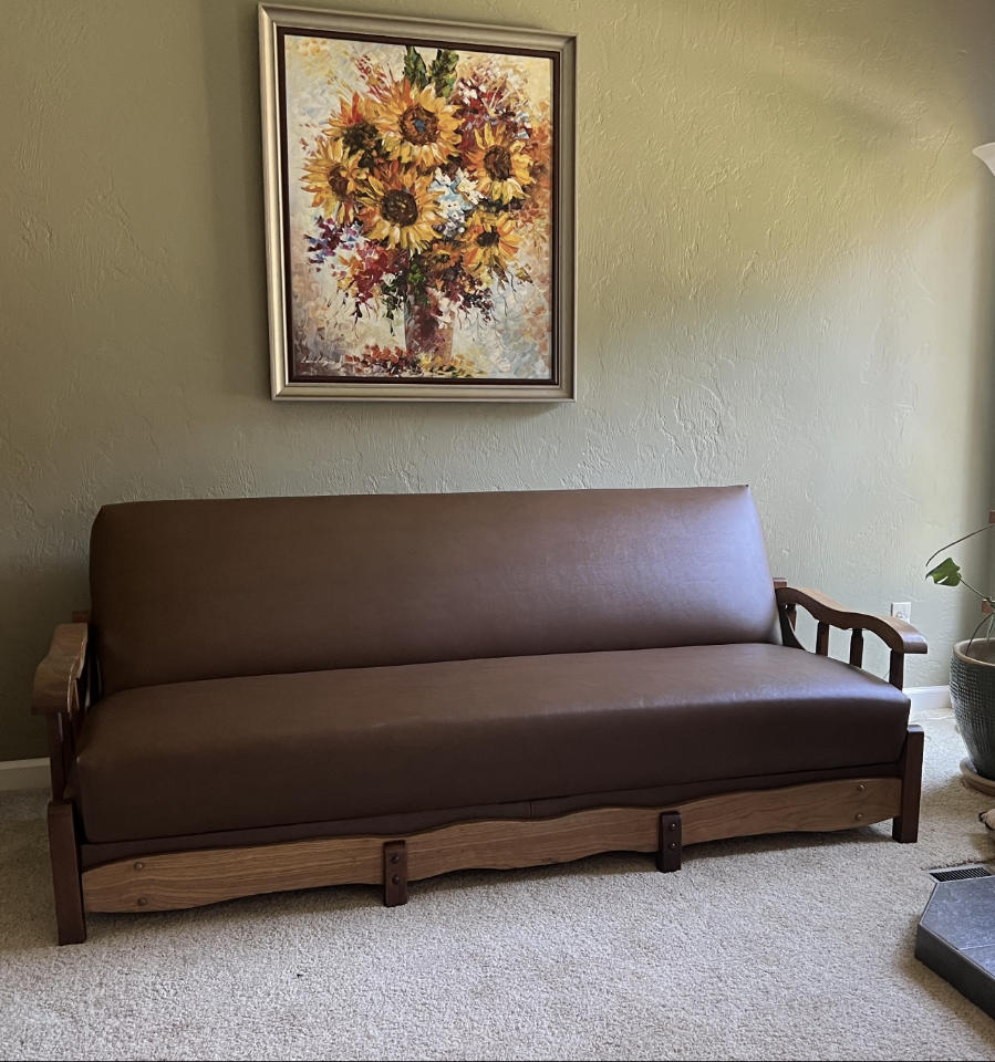 brown couch complete4